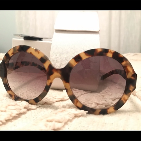 PRADA Women's Pr06Rs Oversize Round Sunglasses - Picture 1 of 3